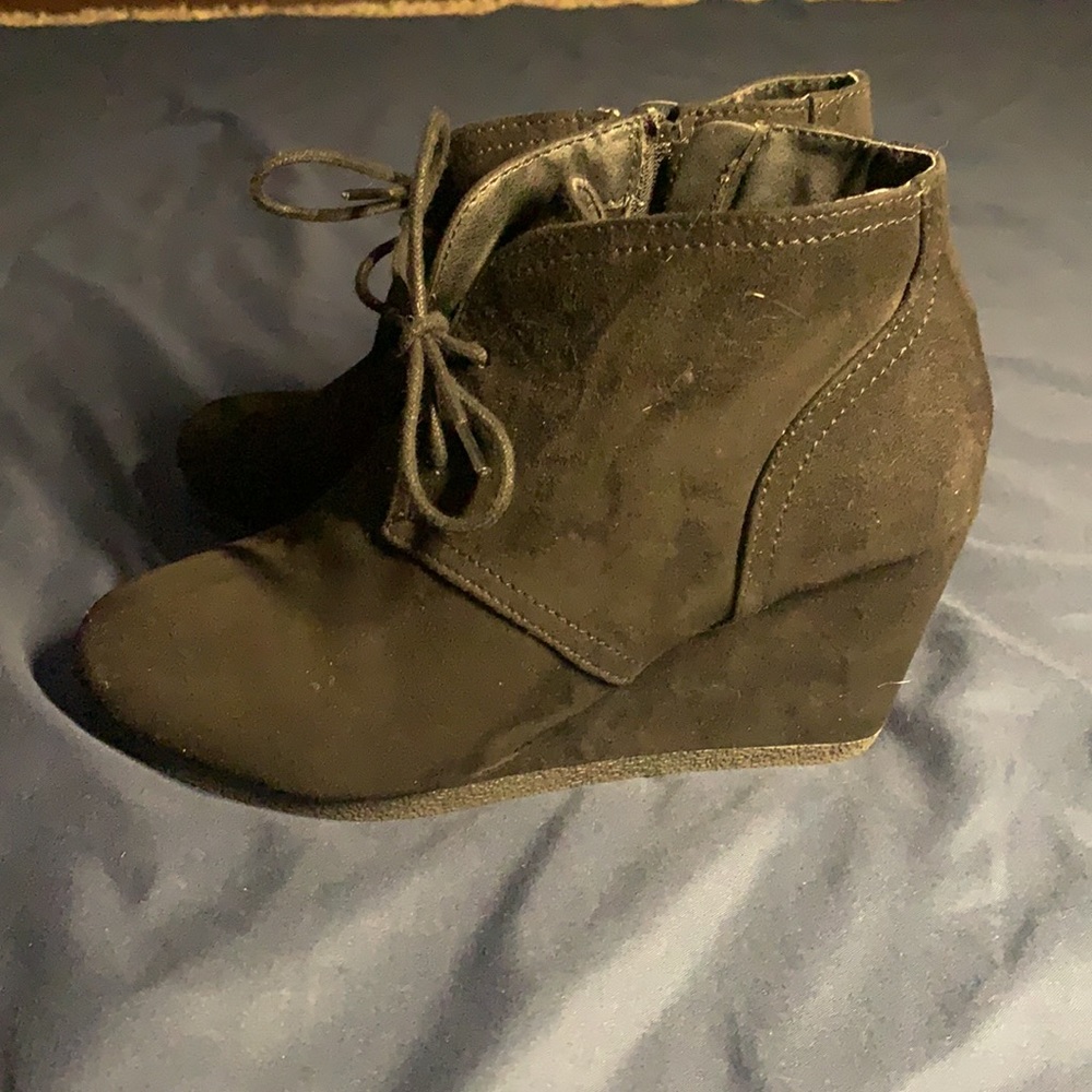 Universal Thread Wedges - image 2